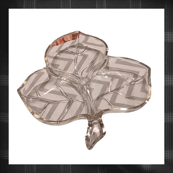 Clear Glass Decorative Leaf Dish - Picture 5 of 6